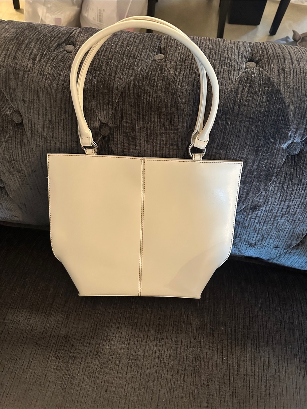 Wilsons Leather Cream Leather Tote - Picture 2 of 8